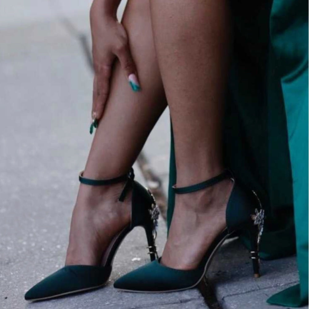 Green Satin High Heel Shoes Embellished Flowers Metal Gold Detail - Picture 16 of 16